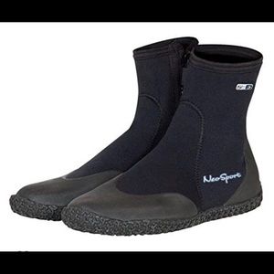 Neo Sport neoprene high top diving boots 5mm US 7/ EU 40 / 24.4 cm